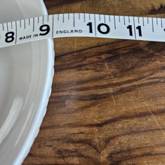 La Rochelle 9" Pasta or Salad Bowl White Lattice Or Basket Weave Porcelain EUC - Picture 9 of 9